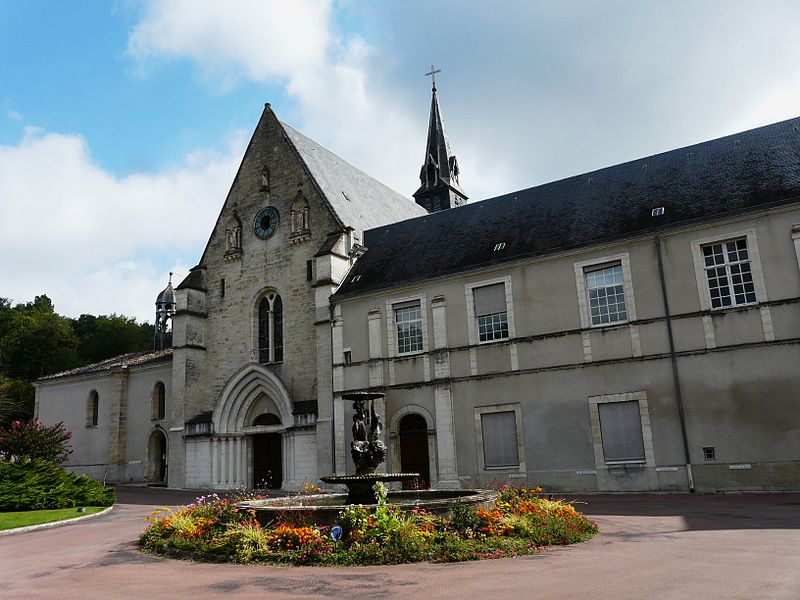 VAUCLAIRE Ville de Montpon-Ménestérol en Dordogne et en Périgord
